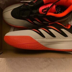 Adidas Dame 3 Sneakers